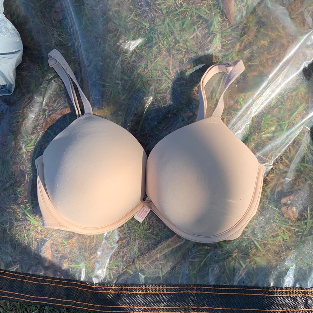 32DD PINK Victoria secret bra Tan